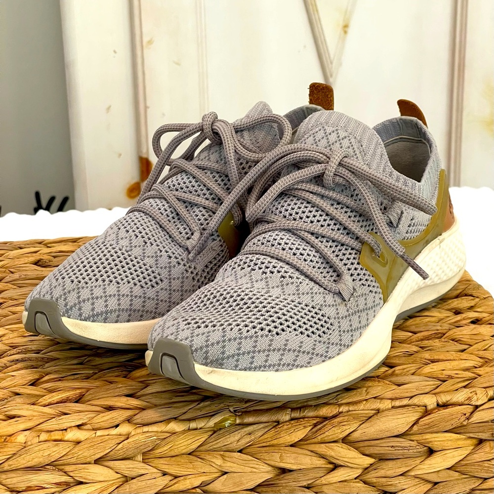 Timberland Flyroam Go Knit Shoes Womens Size 7
Pre owned good condition